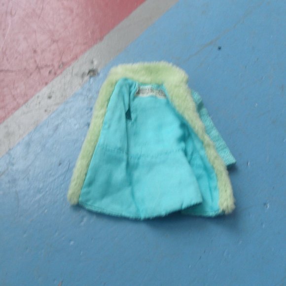 Barbie doll Julia clothes BRR blue fur coat 1752 - Picture 1 of 1